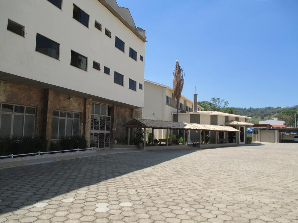 Hotel Santiago Lindóia المظهر الخارجي الصورة